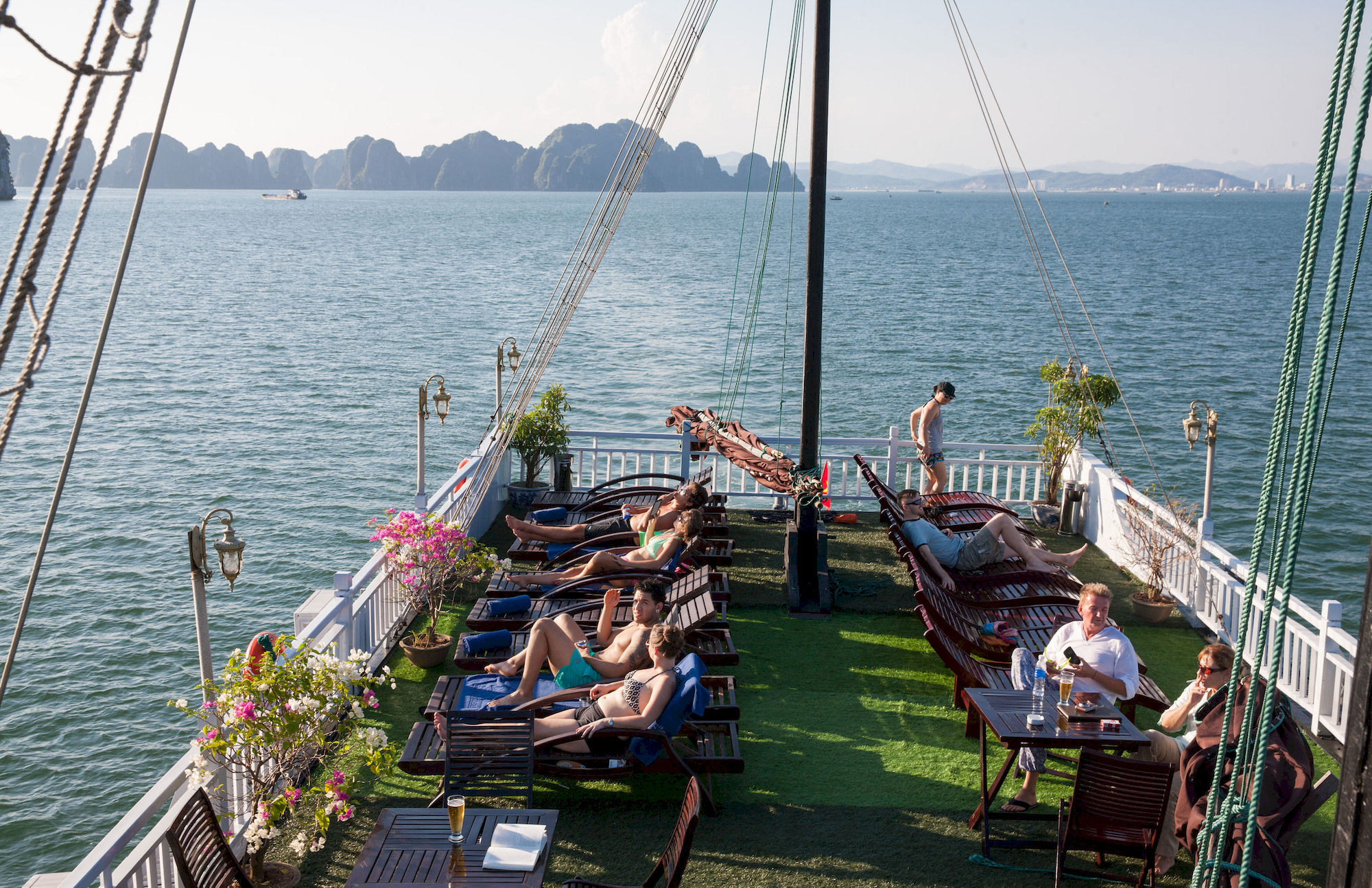 Aclass Legend Cruise Hotel Ha Long Exterior photo